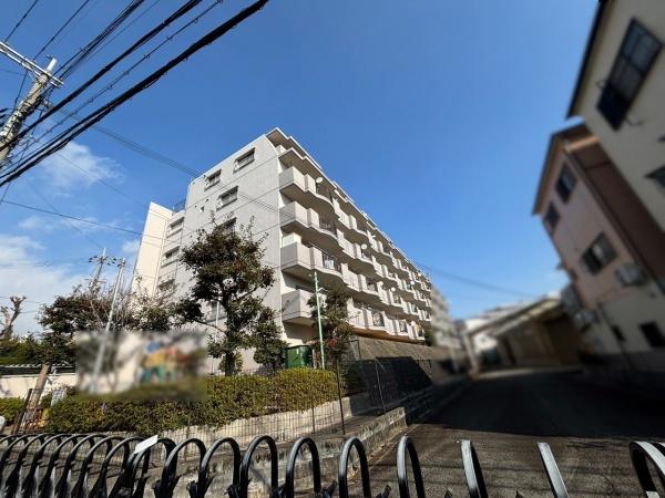 ハイロイヤル緑地公園パート2A棟
