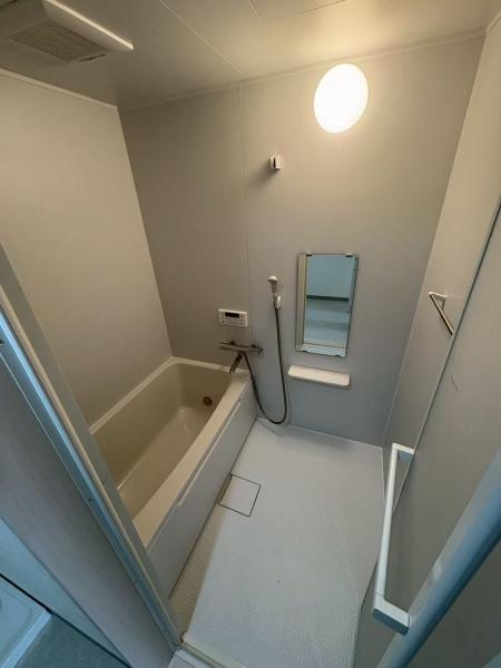 ハイロイヤル緑地公園パート2　A棟