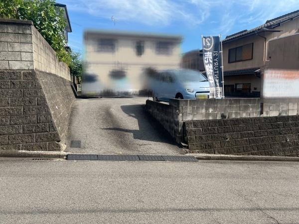 六十谷　パーキング