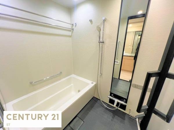 クロスエアタワー