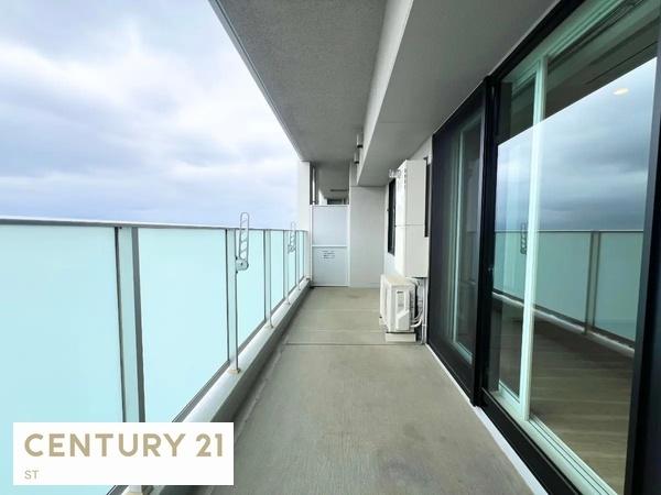 クロスエアタワー