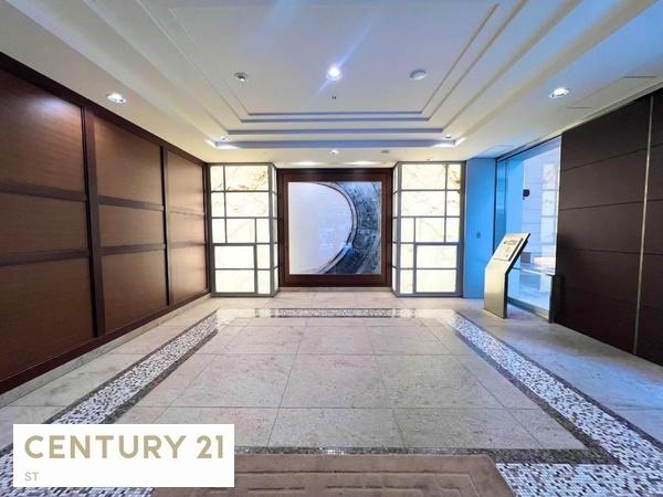 クロスエアタワー