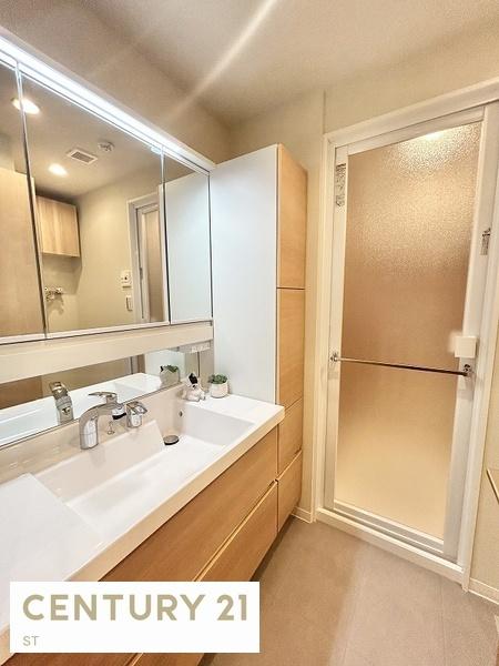 カインドステージ横浜台町