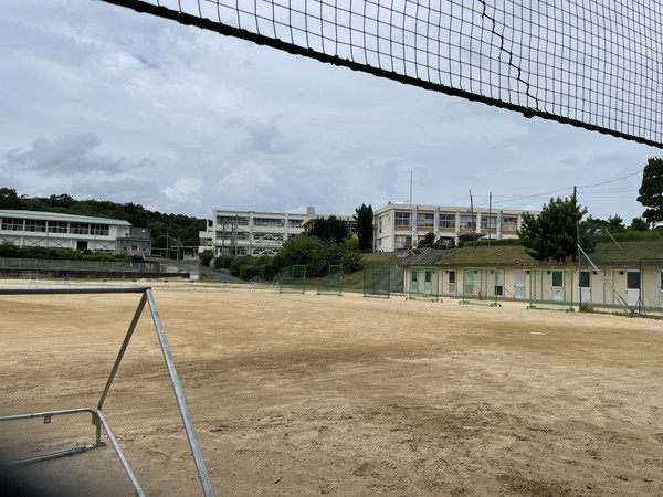 山陽小野田市大字鴨庄の土地(山陽小野田市立厚狭中学校)