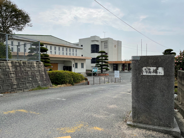 宇部市開1丁目の中古一戸建て(宇部市立上宇部中学校)