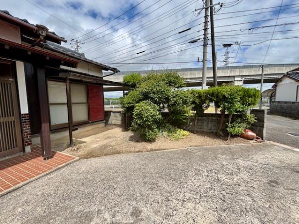 宇部市大字妻崎開作の中古一戸建て