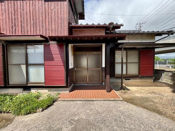宇部市大字妻崎開作の中古一戸建て