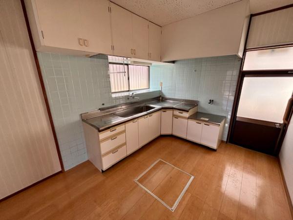 宇部市大字妻崎開作の中古一戸建て