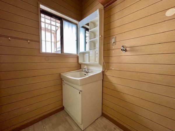 宇部市大字妻崎開作の中古一戸建て