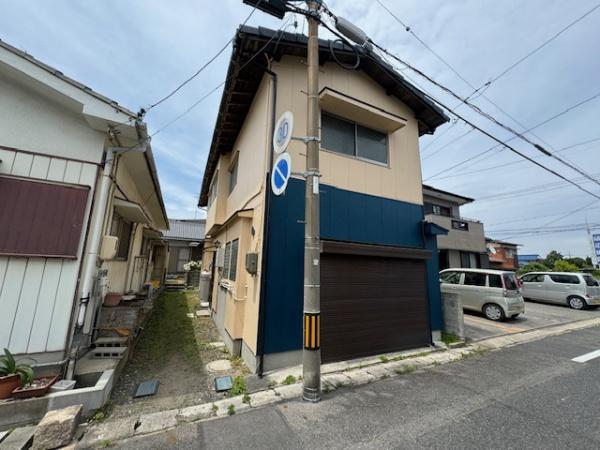 松山町3丁目戸建て
