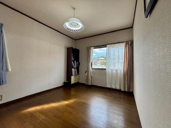 宇部市今村南2丁目の中古一戸建て(洋室)