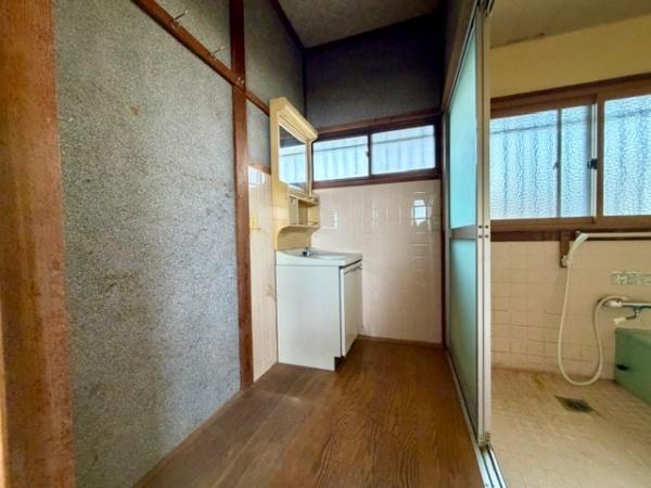 宇部市大字西岐波の中古一戸建て