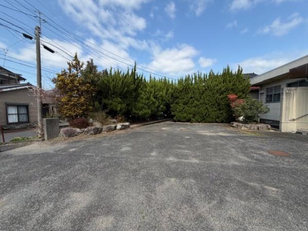 山陽小野田市大字厚狭（店舗付住宅）