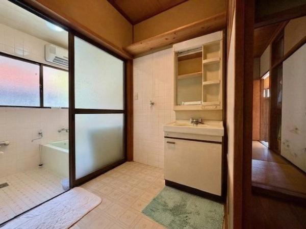 宇部市大字東万倉の中古一戸建て