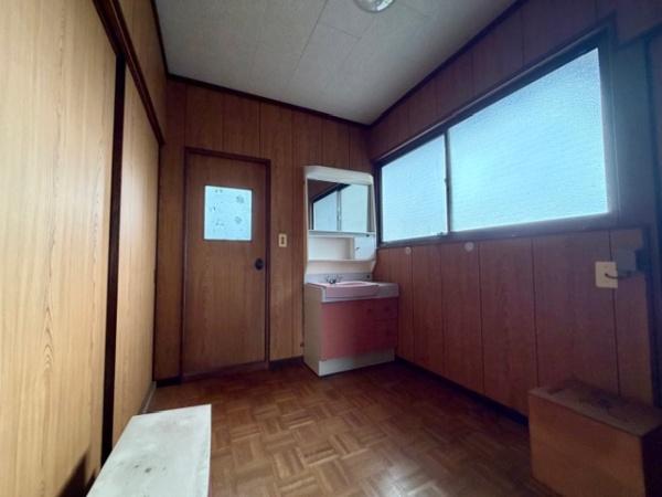 宇部市南小羽山町１丁目の中古一戸建て