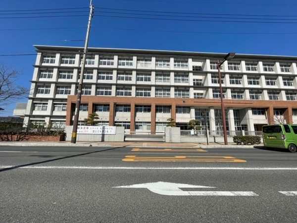 山陽小野田市中央３丁目の土地(山口県立小野田工業高校)