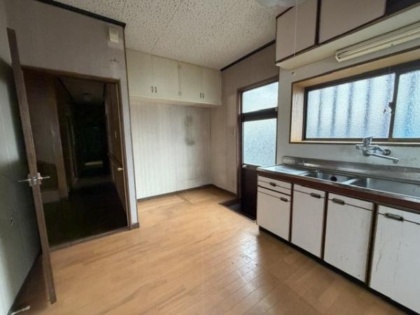 宇部市大字西岐波の中古一戸建て