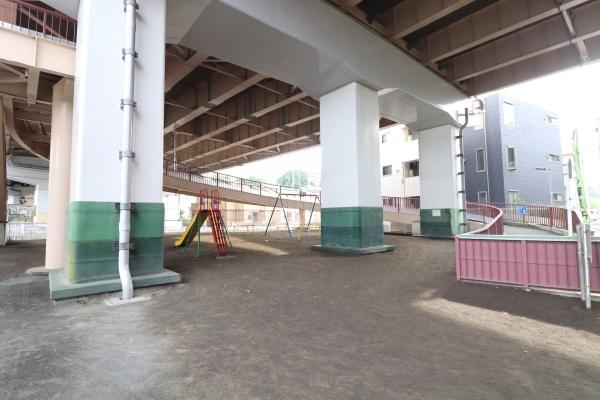 川崎市多摩区枡形6丁目の中古一戸建て(生田根岸跨線橋下公園)