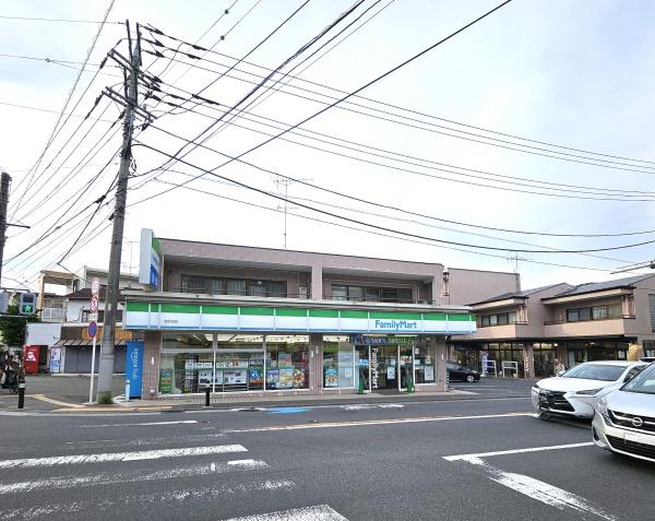 イトーピア百合ヶ丘弐番館(ファミリーマート西生田店)