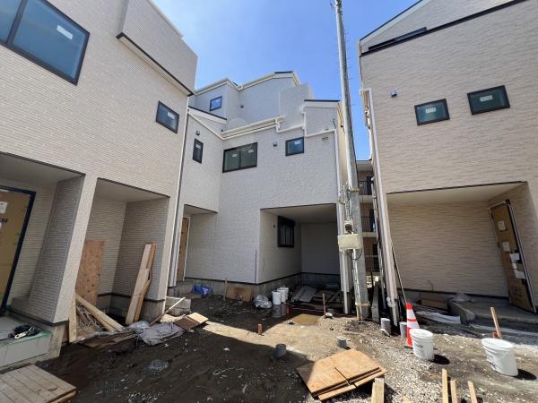 多摩区菅稲田堤　新築一戸建て