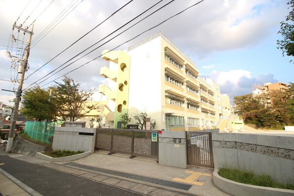麻生区万福寺 新築一戸建て(川崎市立百合丘小学校)
