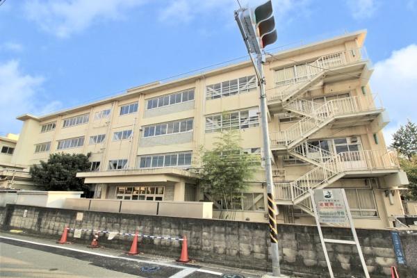 川崎市麻生区王禅寺西4丁目の土地(川崎市立南百合丘小学校)