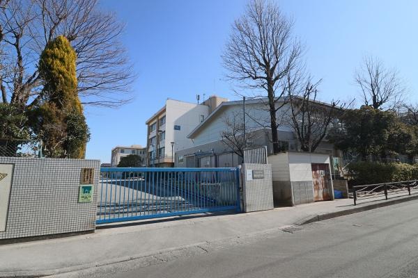 川崎市多摩区南生田3丁目の土地(川崎市立南生田小学校)