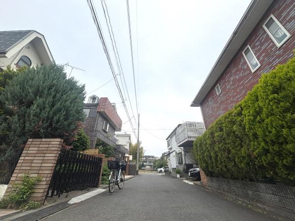 狛江市和泉本町　新築一戸建て