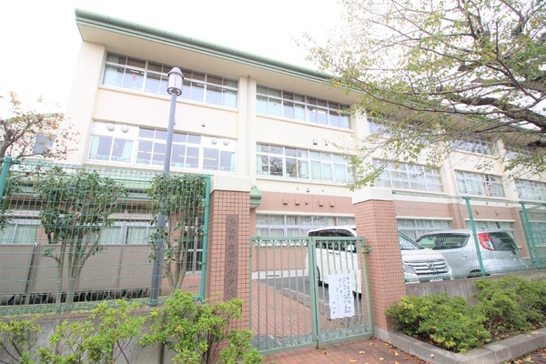 狛江市西野川　新築一戸建て(狛江市立緑野小学校)