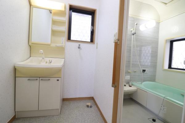 調布市西つつじケ丘１丁目の中古一戸建て