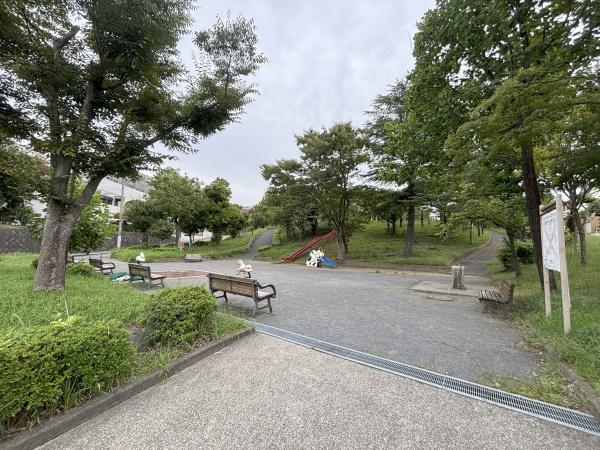青葉区市ヶ尾町　新築一戸建て(市ヶ尾鶴蒔公園)