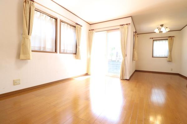 多摩区長沢　中古一戸建て