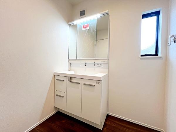 麻生区金程　新築一戸建て