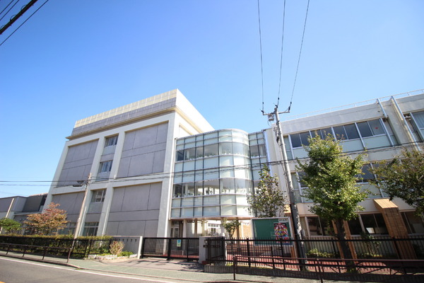 川崎市高津区千年の中古一戸建て(川崎市立橘中学校)