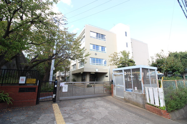 川崎市麻生区東百合丘２丁目の中古一戸建て(川崎市立長沢小学校)