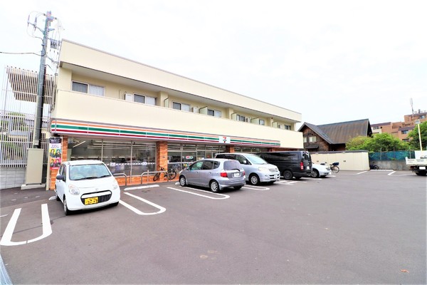 ドメス稲田堤(セブンイレブン川崎菅6丁目店)