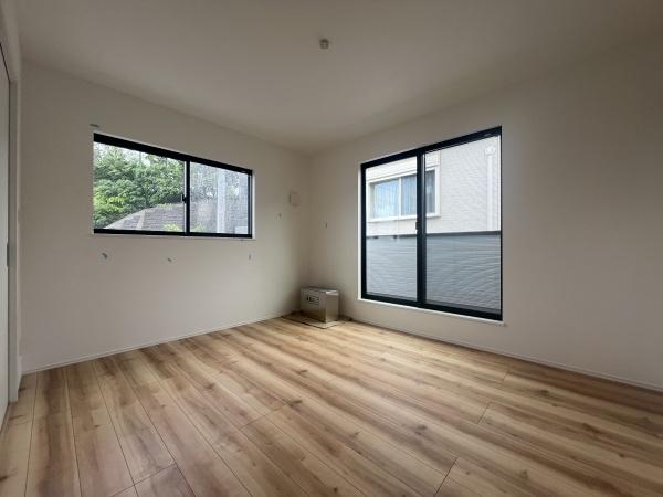 多摩区東三田　新築一戸建て