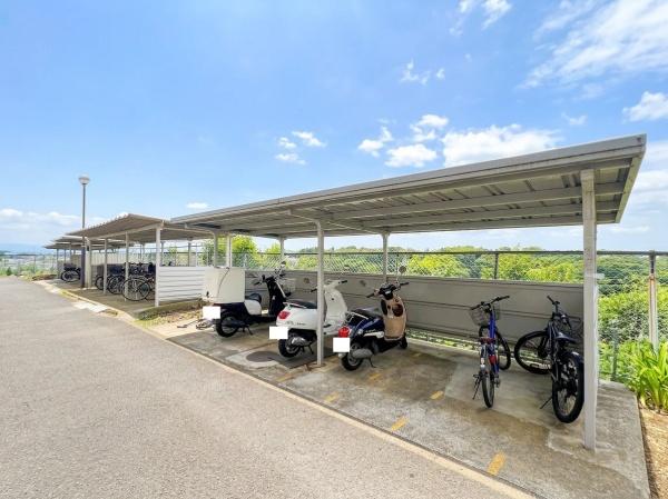 白幡台住宅8号棟
