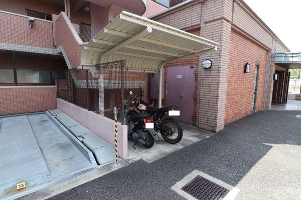 レリアコート中野島