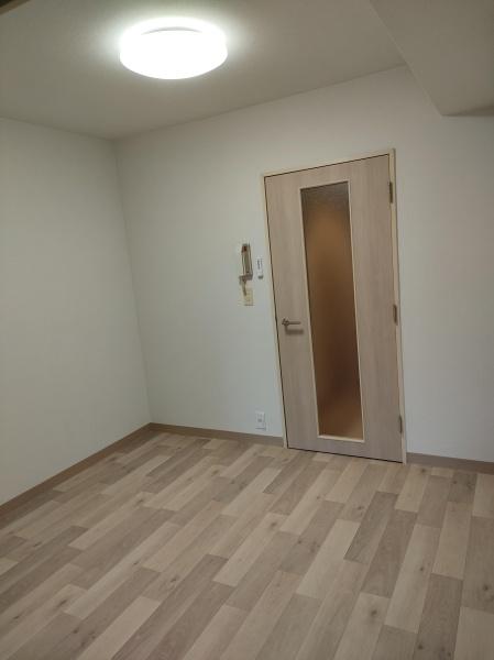 日興パレス登戸　1階部分　区分マンション