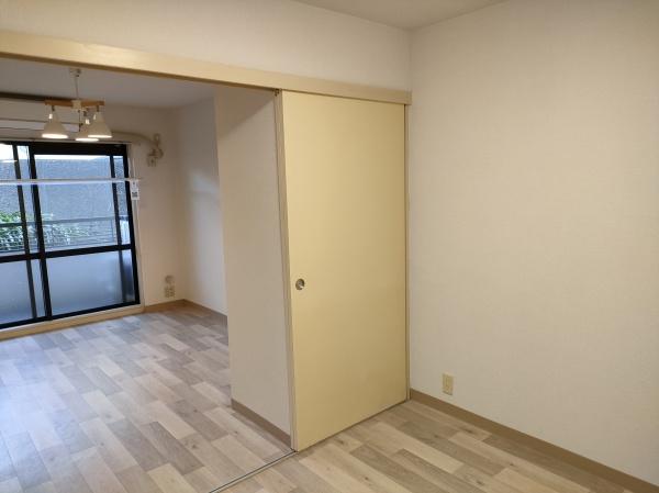 日興パレス登戸　1階部分　区分マンション