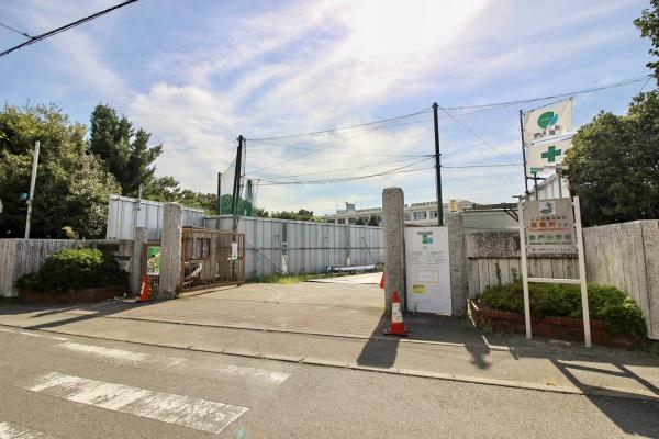 アトラスタワー向ヶ丘遊園(川崎市立登戸小学校)