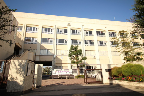 溝の口ガーデンアクアス　アクアウィングＢ棟(川崎市立西高津中学校)
