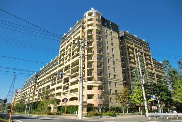 レイディアントシティ向ヶ丘遊園フランス街区