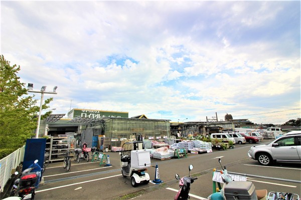 川崎市宮前区野川本町１丁目の土地(ロイヤルホームセンター梶ヶ谷店)