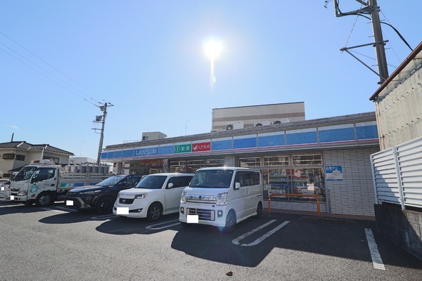 アドリーム稲田堤(ローソン川崎菅三丁目店)