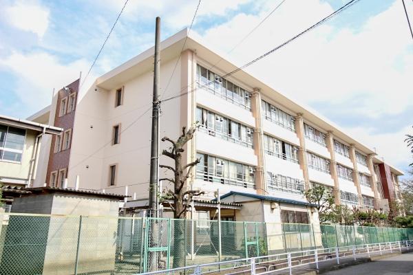 アドリーム稲田堤(川崎市立菅中学校)