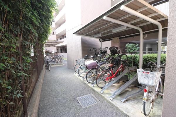 コスモ久地