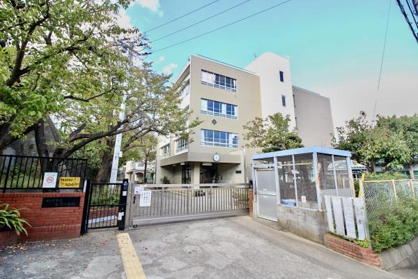 川崎市麻生区東百合丘２丁目の土地(川崎市立長沢小学校)