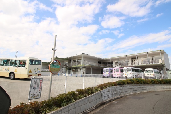 川崎市麻生区東百合丘２丁目の土地(潮見台みどり幼稚園)